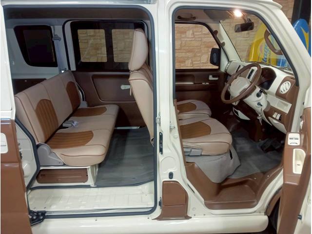 スクラム ＰＣ　アーリー　レトロバス仕様　キャルルック　カスタムカー（14枚目）