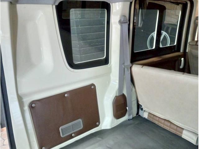 スクラム ＰＣ　アーリー　レトロバス仕様　キャルルック　カスタムカー（26枚目）