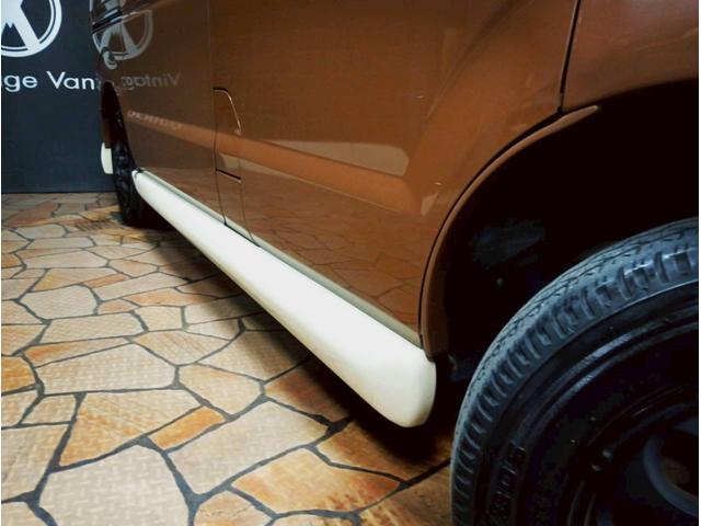 スクラム ＰＣ　アーリー　レトロバス仕様　キャルルック　カスタムカー（35枚目）