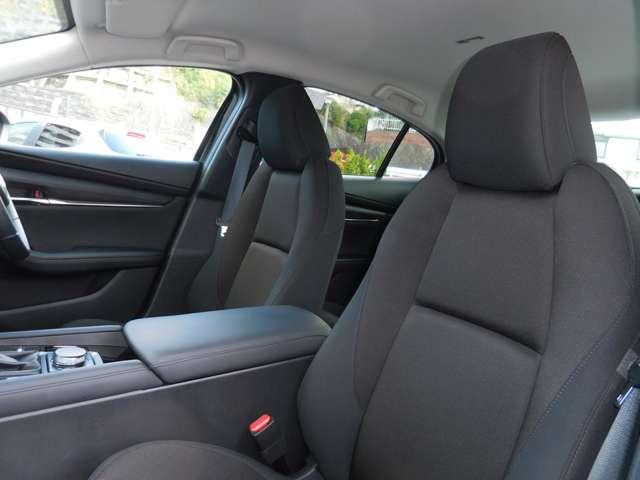 ＭＡＺＤＡ３ファストバック １５Ｓツーリング（4枚目）