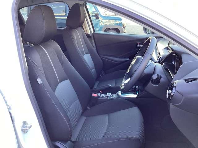 デミオ １．３　１３Ｓ　ツーリング　衝突被害軽減ブレーキ　ＥＴＣ車載器　マツダコ（9枚目）