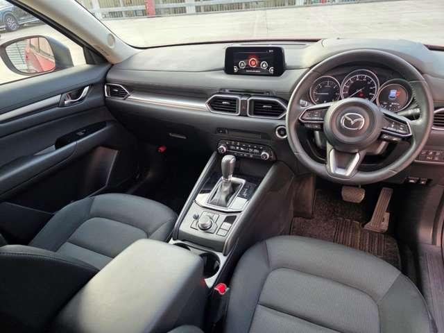 �ו��ɂ܂ŋ@�\���Ƒ��`����ǋ�����������ԁB�����������ł��A�@�\�I�Ȃ����ł��Ȃ��B�i�i�����l�̃C���e���A�f�U�C���ł��B