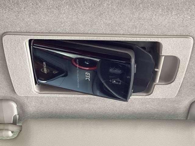 �d�s�b��������񓋍ځB���������������Œ�Ԃ���K�v�Ȃ�ē��R�Ȃ��ł��B�X���[�Y�ɃX�g���X�Ȃ��h���C�u�����y���݂��������B�i���x�����z�ɃZ�b�g�A�b�v��p�͊܂܂�Ă���܂���B�j