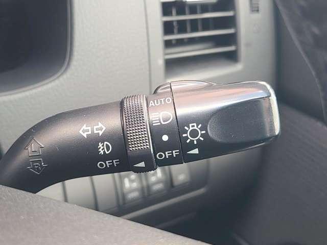 ��Ԃ�[���A�g���l�����Ŏ��͂̏Ɠx�����m���A�ԕ�����O�Ɠ��������œ_���B�����������삵�āc�Ȃ�Ėʓ|�Ȃ��Ƃ���͉������A�h���C�u�ɏW���ł��܂����A�񎋔F�������シ��̂ň��S�ɂ���^���܂��B