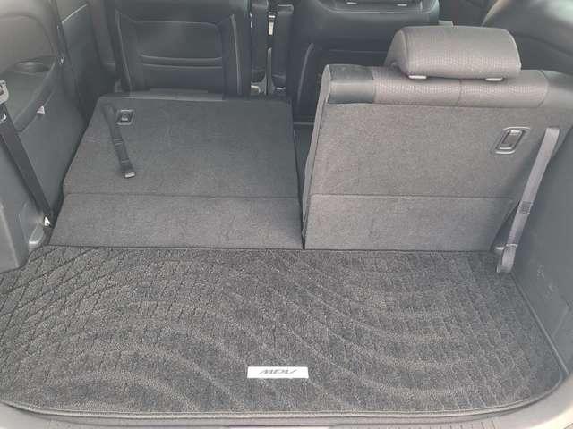 �R��ڃV�[�g�̓X�g���b�v�P�{���������邾���̓���ŊȒP�Ɋi�[�\�ł��B