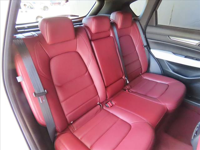 ＣＸ－５ ＸＤ　１００ＴＨ　マツダ１００周年記念モデル・３６０°ビューカメラ・ＢＯＳＥ・電動リアゲート・Ａｎｄｒｏｉｄ　Ａｕｔｏ／Ｃａｒ　Ｐｌａｙ・電動サンルーフ・ＣＤ／ＤＶＤ／フルセグＴＶ・ナッパレザーシート（レッド）（32枚目）