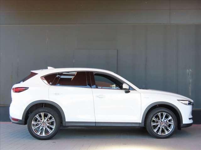 ＣＸ－５ ＸＤ　１００ＴＨ　マツダ１００周年記念モデル・３６０°ビューカメラ・ＢＯＳＥ・電動リアゲート・Ａｎｄｒｏｉｄ　Ａｕｔｏ／Ｃａｒ　Ｐｌａｙ・電動サンルーフ・ＣＤ／ＤＶＤ／フルセグＴＶ・ナッパレザーシート（レッド）（54枚目）