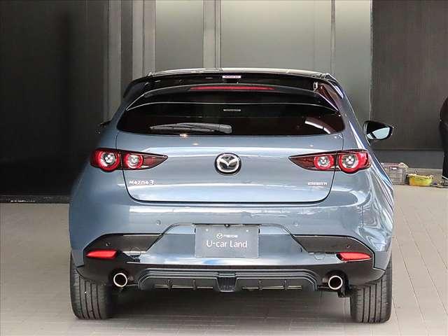 �V���v���ł����A�X�^�C���b�V�����X�|�[�e�B�ȃ����r���[�ł��B