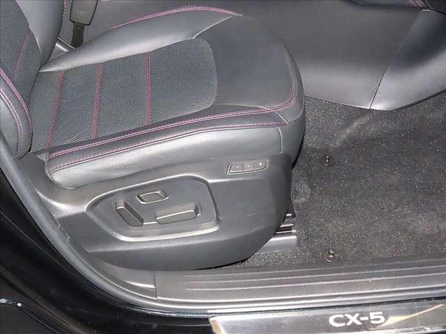 �^�]�Ȃ́A�P�O�v�����̓d���V�[�g�d�l�ł��B�h���C�o�[�̑̊i�ɍ��킹���h���C�r���O�|�W�V������ݒ�o���܂��B�܂��A�p�ɂɎg���V�[�g�ʒu�́A�������[�@�\�ŋL�������邱�Ƃ��\�ł���������