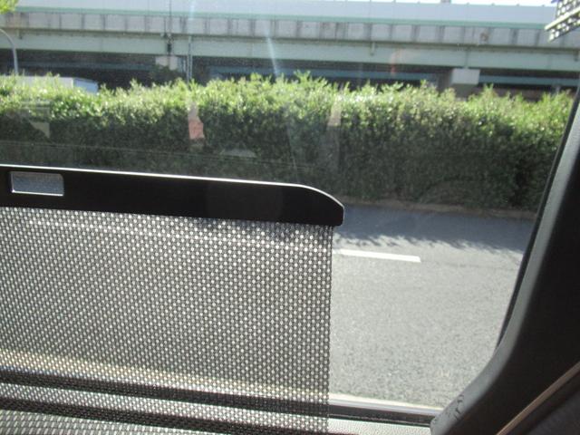 フリードハイブリッド ハイブリッド・Ｇホンダセンシング　純正ナビ　追突軽減ブレーキ　サイドカーテンエアバック　両側パワースライドドア　禁煙車　前方ドラレコ　レーンキープアシスト　スマートキー　ＥＴＣ　バックカメラ　オートＬＥＤヘッドライト　２列目窓カーテン（17枚目）