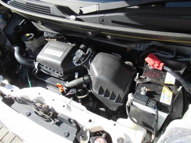 Ｎ－ＢＯＸ＋ Ｇ・Ｌパッケージ　車いす仕様車　福祉車両　スロープ付　ウィンチリモコン付　禁煙車　左側パワースライドドア　バックカメラ　ＥＴＣ　スマートキー２個　２列目窓カーテン　ワンセグ　ＣＤ　ＵＳＢ　ステアリングスイッチ　横滑り防止　エコモード（7枚目）
