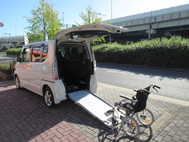 Ｎ－ＢＯＸ＋ Ｇ・Ｌパッケージ　車いす仕様車　福祉車両　スロープ付　ウィンチリモコン付　禁煙車　左側パワースライドドア　バックカメラ　ＥＴＣ　スマートキー２個　２列目窓カーテン　ワンセグ　ＣＤ　ＵＳＢ　ステアリングスイッチ　横滑り防止　エコモード（65枚目）