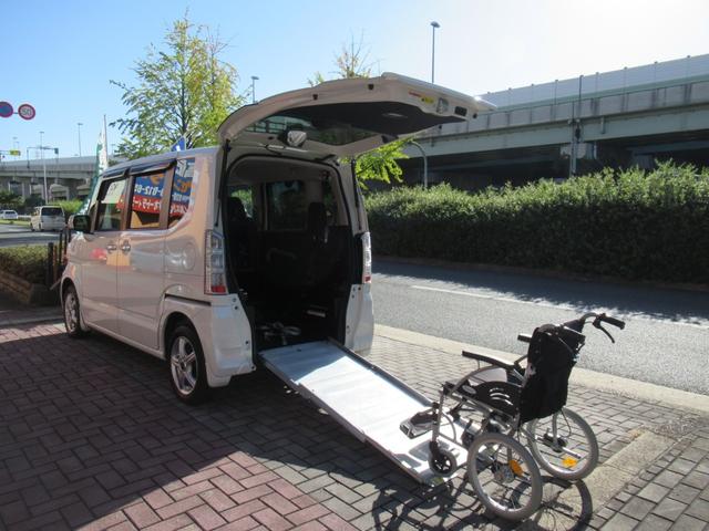Ｎ－ＢＯＸ＋ Ｇ・Ｌパッケージ　車いす仕様車　福祉車両　スロープ付　ウィンチリモコン付　禁煙車　左側パワースライドドア　バックカメラ　ＥＴＣ　スマートキー２個　２列目窓カーテン　ワンセグ　ＣＤ　ＵＳＢ　ステアリングスイッチ　横滑り防止　エコモード（66枚目）