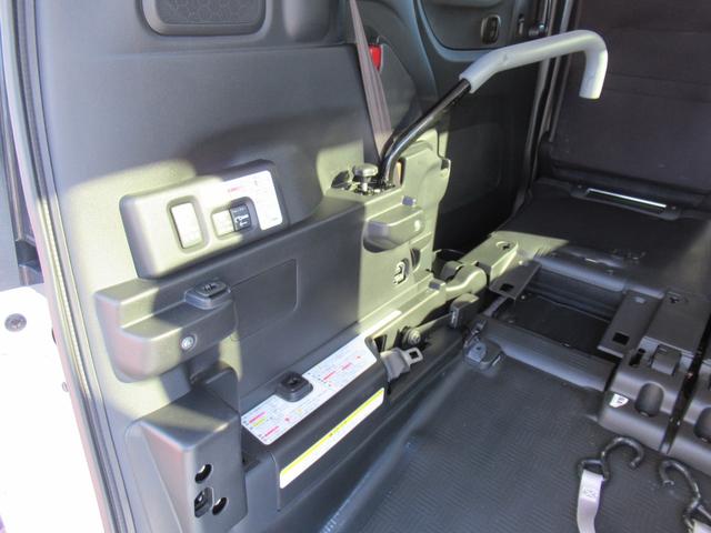 Ｎ－ＢＯＸ＋ Ｇ・Ｌパッケージ　車いす仕様車　福祉車両　スロープ付　ウィンチリモコン付　禁煙車　左側パワースライドドア　バックカメラ　ＥＴＣ　スマートキー２個　２列目窓カーテン　ワンセグ　ＣＤ　ＵＳＢ　ステアリングスイッチ　横滑り防止　エコモード（68枚目）