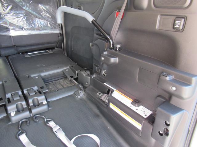 Ｎ－ＢＯＸ＋ Ｇ・Ｌパッケージ　車いす仕様車　福祉車両　スロープ付　ウィンチリモコン付　禁煙車　左側パワースライドドア　バックカメラ　ＥＴＣ　スマートキー２個　２列目窓カーテン　ワンセグ　ＣＤ　ＵＳＢ　ステアリングスイッチ　横滑り防止　エコモード（69枚目）