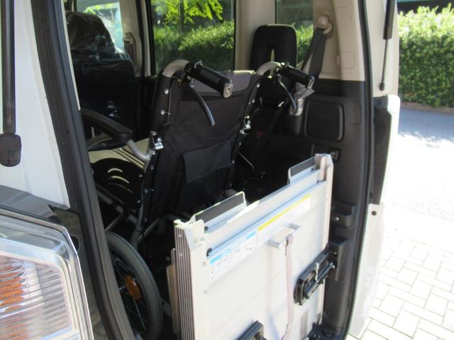 Ｎ－ＢＯＸ＋ Ｇ・Ｌパッケージ　車いす仕様車　福祉車両　スロープ付　ウィンチリモコン付　禁煙車　左側パワースライドドア　バックカメラ　ＥＴＣ　スマートキー２個　２列目窓カーテン　ワンセグ　ＣＤ　ＵＳＢ　ステアリングスイッチ　横滑り防止　エコモード（74枚目）