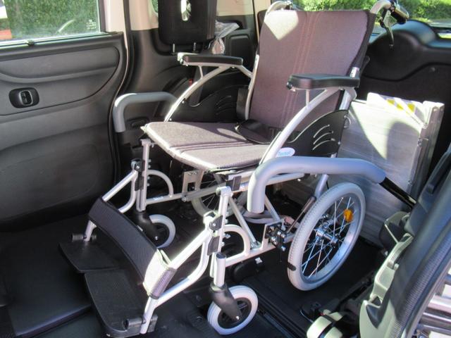 Ｎ－ＢＯＸ＋ Ｇ・Ｌパッケージ　車いす仕様車　福祉車両　スロープ付　ウィンチリモコン付　禁煙車　左側パワースライドドア　バックカメラ　ＥＴＣ　スマートキー２個　２列目窓カーテン　ワンセグ　ＣＤ　ＵＳＢ　ステアリングスイッチ　横滑り防止　エコモード（75枚目）