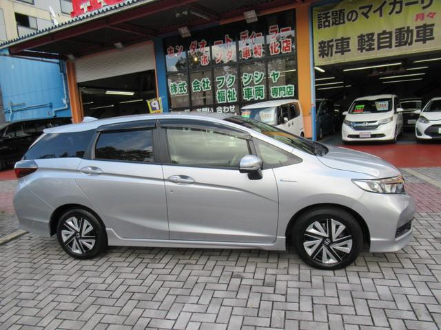 シャトル ハイブリッド ホンダセンシング メモリーナビ ホンダセンシング 追突軽減ブレーキ トノカバー 禁煙車 バックカメラ レーンキープアシスト アダプティブクルーズ ETC BT音楽 スマートキー2個 横滑り防止(22枚目)