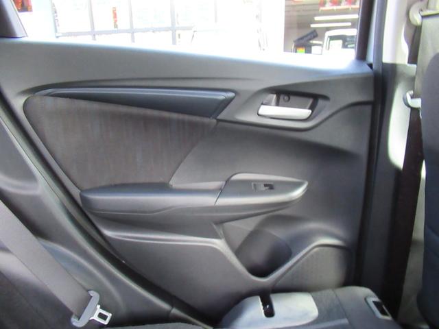 シャトル ハイブリッド ホンダセンシング メモリーナビ ホンダセンシング 追突軽減ブレーキ トノカバー 禁煙車 バックカメラ レーンキープアシスト アダプティブクルーズ ETC BT音楽 スマートキー2個 横滑り防止(59枚目)