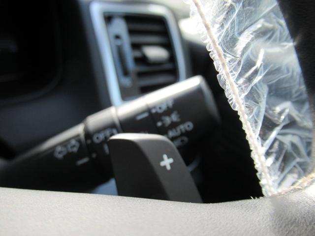 オデッセイ アブソルート　２列目プレミアムクレードルシート　左側パワースライドドア　追突被害軽減ブレーキ　禁煙車　オートＬＥＤヘッドライト　純正インターナビ　サイドエアバッグ　スマートキー２個　前方ドラレコ　バックＣ　ＥＴＣ（68枚目）