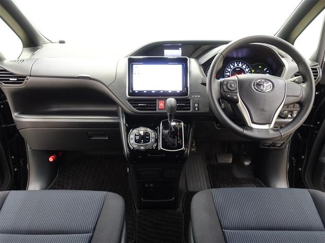 ヴォクシー ZS ウェルキャブ 福祉車両 フルセグ メモリーナビ DVD再生 ミュージックプレイヤー接続可 バックカメラ 衝突被害軽減システム ETC ドラレコ 両側電動スライド LEDヘッドランプ 乗車定員7人 3列シート(9枚目)