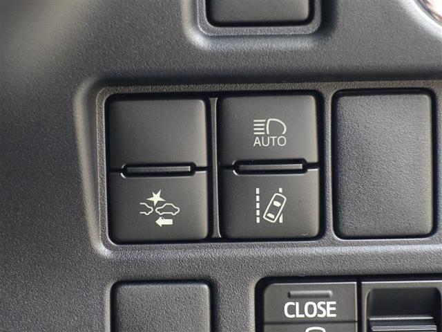 ヴォクシー ZS ウェルキャブ 福祉車両 フルセグ メモリーナビ DVD再生 ミュージックプレイヤー接続可 バックカメラ 衝突被害軽減システム ETC ドラレコ 両側電動スライド LEDヘッドランプ 乗車定員7人 3列シート(21枚目)