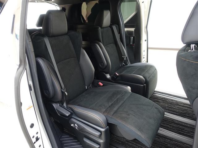 アルファード ２．５Ｓ　タイプゴールド　フルセグ　メモリーナビ　ミュージックプレイヤー接続可　バックカメラ　衝突被害軽減システム　ＥＴＣ　ドラレコ　両側電動スライド　ＬＥＤヘッドランプ　乗車定員７人　３列シート（29枚目）