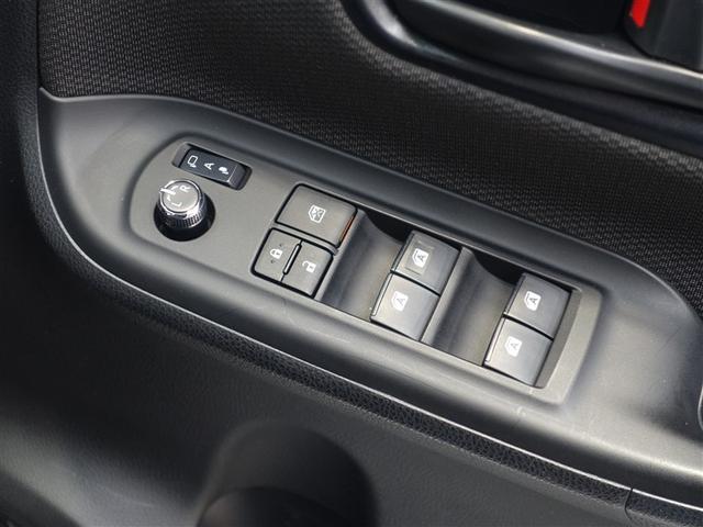 ヴォクシー Ｘ　ウェルキャブ　福祉車両　ワンセグ　メモリーナビ　バックカメラ　ＥＴＣ　電動スライドドア　ＬＥＤヘッドランプ　ウオークスルー　乗車定員６人　アイドリングストップ（21枚目）