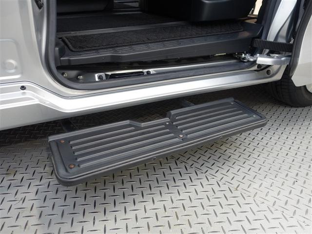 ヴォクシー Ｘ　ウェルキャブ　福祉車両　ワンセグ　メモリーナビ　バックカメラ　ＥＴＣ　電動スライドドア　ＬＥＤヘッドランプ　ウオークスルー　乗車定員６人　アイドリングストップ（28枚目）