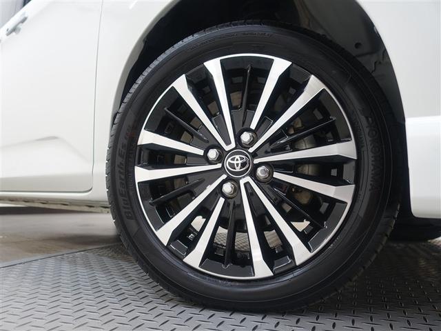 �����z�C�[���𑕒����Ă���A���x�E�f�U�C�����Ƃ��ɗD��Ă���܂���