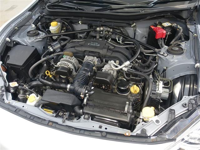 ���i�͂��܂茩�Ȃ��G���W�����[�������Y��Ɏd�グ�Ă��܂��B�����Ȃ��Ƃ���������ɕۂ������ł���ˁ�