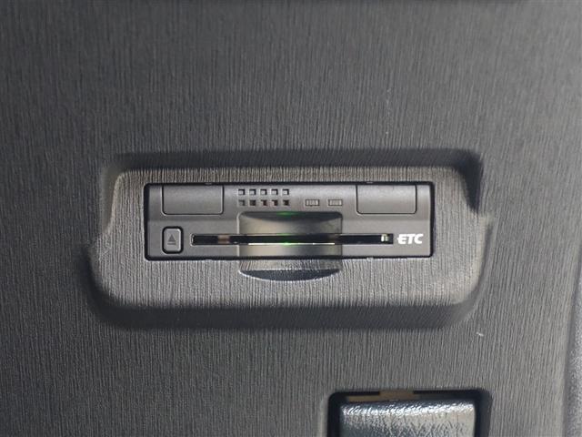 プリウスα Ｓ　フルセグ　メモリーナビ　ＤＶＤ再生　バックカメラ　ＥＴＣ　ドラレコ（20枚目）
