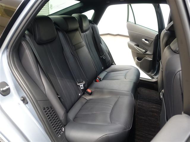 クラウンハイブリッド Ｓ　革シート　フルセグ　メモリーナビ　ＤＶＤ再生　ミュージックプレイヤー接続可　バックカメラ　衝突被害軽減システム　ＥＴＣ　ドラレコ　ＬＥＤヘッドランプ（29枚目）