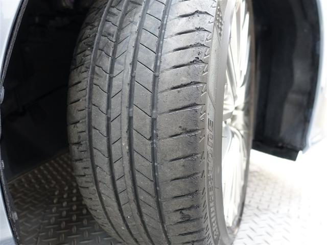 クラウンハイブリッド Ｓ　革シート　フルセグ　メモリーナビ　ＤＶＤ再生　ミュージックプレイヤー接続可　バックカメラ　衝突被害軽減システム　ＥＴＣ　ドラレコ　ＬＥＤヘッドランプ（33枚目）