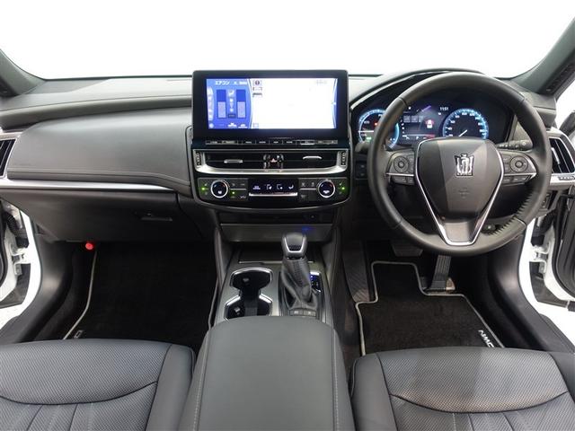 クラウンハイブリッド ＲＳ　リミテッドＩＩ　革シート　フルセグ　メモリーナビ　ＤＶＤ再生　ミュージックプレイヤー接続可　バックカメラ　衝突被害軽減システム　ＥＴＣ　ドラレコ　ＬＥＤヘッドランプ　フルエアロ（9枚目）