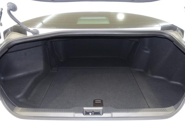 クラウンハイブリッド ＲＳ　リミテッドＩＩ　革シート　フルセグ　メモリーナビ　ＤＶＤ再生　ミュージックプレイヤー接続可　バックカメラ　衝突被害軽減システム　ＥＴＣ　ドラレコ　ＬＥＤヘッドランプ　フルエアロ（30枚目）