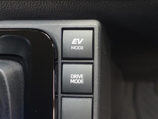 シエンタ ハイブリッドＺ　フルセグ　メモリーナビ　ミュージックプレイヤー接続可　バックカメラ　衝突被害軽減システム　ＥＴＣ　ドラレコ　両側電動スライド　ＬＥＤヘッドランプ　乗車定員７人　３列シート（17枚目）