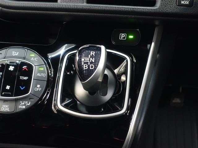 ヴォクシー ハイブリッドＺＳ　煌ＩＩＩ　フルセグ　メモリーナビ　ＤＶＤ再生　バックカメラ　衝突被害軽減システム　ＥＴＣ　ドラレコ　両側電動スライド　ＬＥＤヘッドランプ　乗車定員７人　３列シート（15枚目）