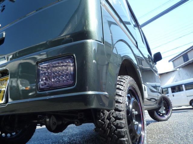 エブリイ ＰＡ　コラムオートマ　ハイルーフ　リフトアップチョイ上げ３５　　ＭＴタイヤ＆ＮＥＷペイントホイール　シートカバー　社外品キーレス　カーキ　ブラックツートン　　ＥＴＣ　ドラレコ付　積載量３５０ｋｇ（21枚目）