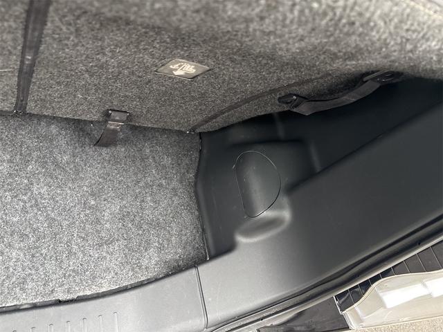 タント カスタムＸ　トップエディションＳＡＩＩＩ　キーレスエントリー＋Ｏ／Ｄ付き４速コラムオートマ＋電格付ドアミラー＋タイミングチェーン式＋ブルーブラックツートーン＋内外装クリーニングバフポリッシャー仕上げ（32枚目）