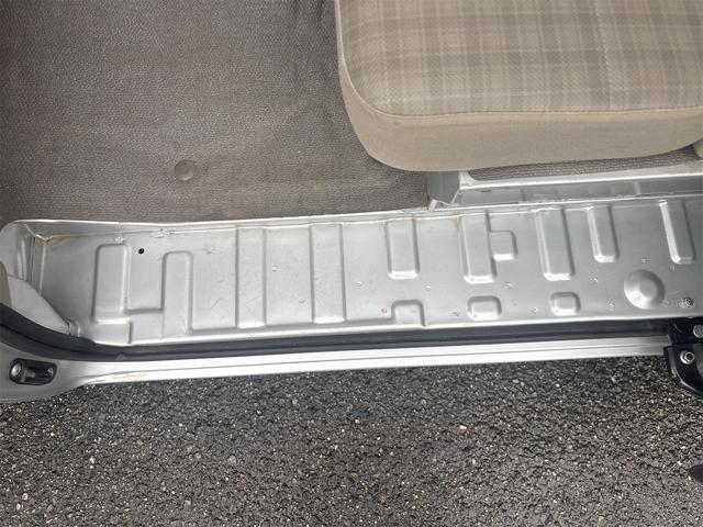 エブリイ ＰＡ　地区限定　ＡＴ　キーレス　パワーウィンドウ　ワンセグナビ　ダウンサス　社外１５インチアルミホイール　ルーフキャリア　スモークフィルム　ＣＤ　集中ドアロック（51枚目）