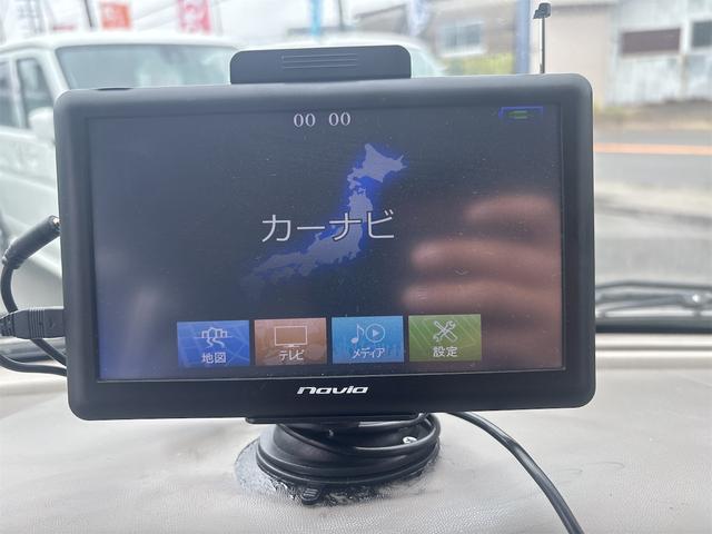 エブリイ ＰＡ　地区限定　ＡＴ　キーレス　パワーウィンドウ　ワンセグナビ　ダウンサス　社外１５インチアルミホイール　ルーフキャリア　スモークフィルム　ＣＤ　集中ドアロック（71枚目）