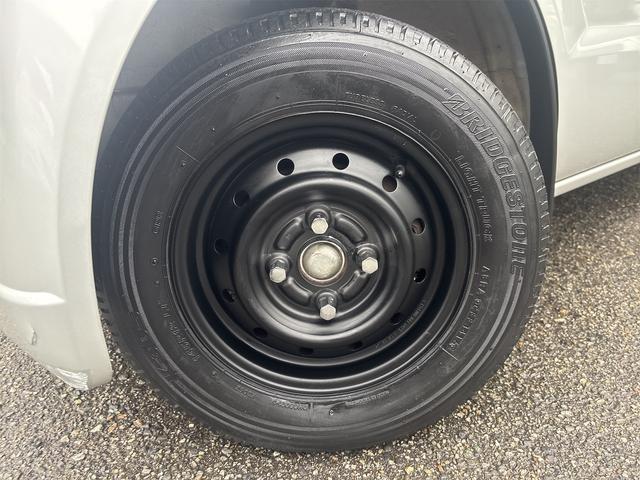 エブリイ ジョインターボ 5速マニュアル車 ハイルーフ ETC 電格ミラー フォグランプ 全席パワーウインド リア分割シート マットブラックホイール リアヒーター付 カーボンピラー プライバシーガラス CDステレオ(14枚目)