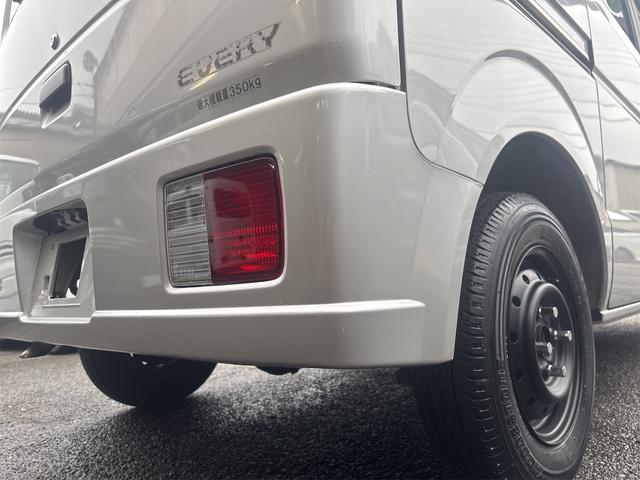 エブリイ ジョインターボ 5速マニュアル車 ハイルーフ ETC 電格ミラー フォグランプ 全席パワーウインド リア分割シート マットブラックホイール リアヒーター付 カーボンピラー プライバシーガラス CDステレオ(24枚目)
