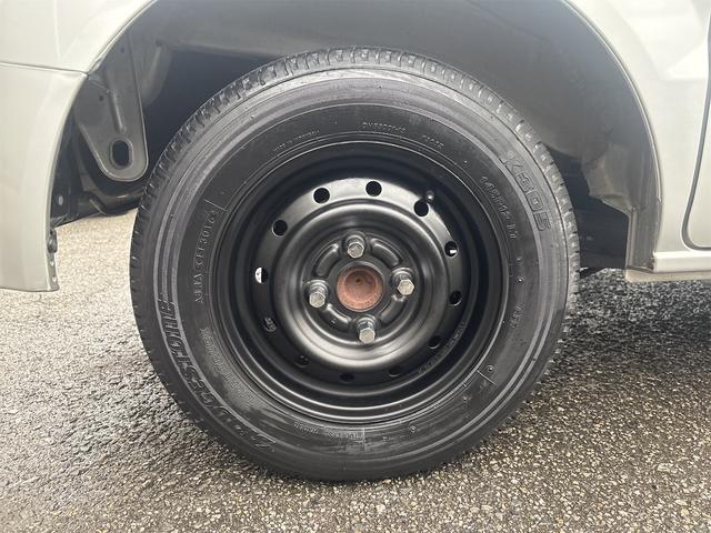 エブリイ ジョインターボ 5速マニュアル車 ハイルーフ ETC 電格ミラー フォグランプ 全席パワーウインド リア分割シート マットブラックホイール リアヒーター付 カーボンピラー プライバシーガラス CDステレオ(27枚目)