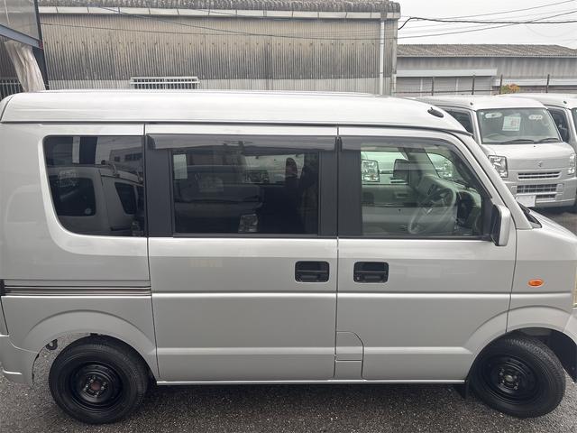 エブリイ ジョインターボ 5速マニュアル車 ハイルーフ ETC 電格ミラー フォグランプ 全席パワーウインド リア分割シート マットブラックホイール リアヒーター付 カーボンピラー プライバシーガラス CDステレオ(29枚目)