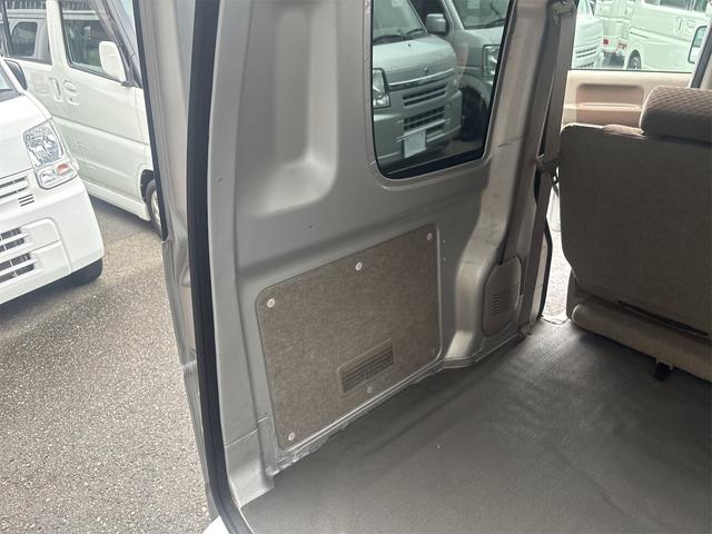エブリイ ジョインターボ 5速マニュアル車 ハイルーフ ETC 電格ミラー フォグランプ 全席パワーウインド リア分割シート マットブラックホイール リアヒーター付 カーボンピラー プライバシーガラス CDステレオ(41枚目)