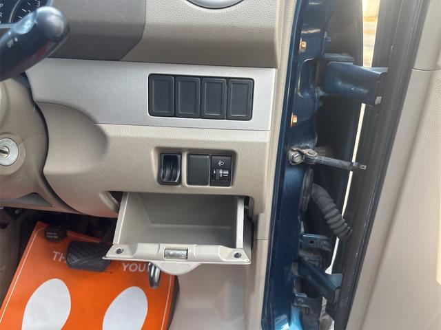 スクラムワゴン ＰＸ　ハイルーフ　オートマ　タイミングチェーン　キーレスエントリー　リアヒーター付　分割シート　マットブラックホイール　フルフラットシート　ワンセグナビ　ＥＴＣ　全席パワーウィンドウ（64枚目）