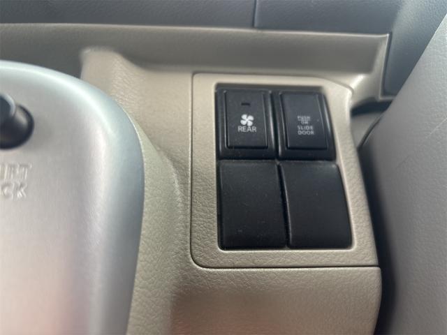 ＮＶ１００クリッパーリオ Ｅ　電動スライドドア　フルセグナビ　Ｂｌｕｅｔｏｏｔｈ　ＵＳＢ　　ＥＴＣ　衝突軽減ブレーキ　バックカメラ　ディスチャージ　ドラレコ　社外１４インチアルミ　電格ミラー　キーフリー　オートライト（61枚目）