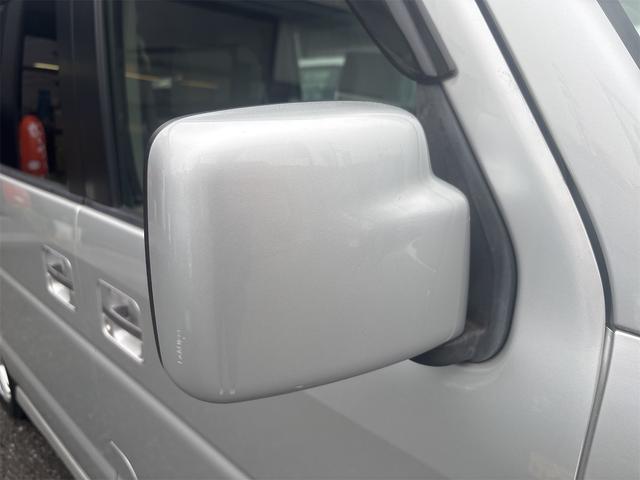 エブリイワゴン ＰＺターボスペシャル　ハイルーフ　両側電動スライドドア　フルセグナビ　キーレス　Ｂｌｕｅｔｏｏｔｈ　ＥＴＣ　ディスチャージ　電動格納ミラー　プライバシーガラス　純正１４インチアルミ　オートステップ（31枚目）